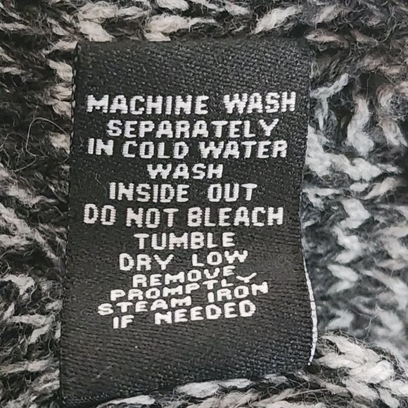 Rue21 Grey Black Heather Thick Woven Cable Knit Big Button Detail LS Cardigan L - Picture 15 of 16